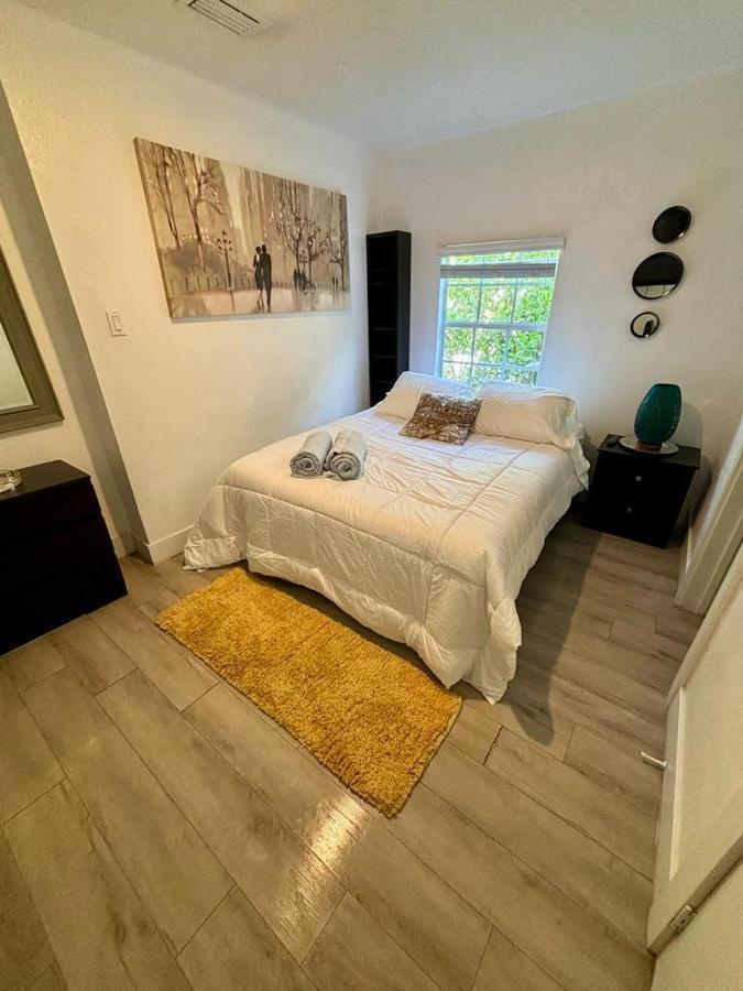 Quiet & Centrally Located House - Private Parking, Laundry And Storage For Luggage Майами Экстерьер фото