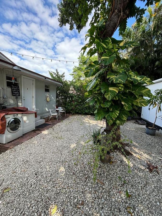 Quiet & Centrally Located House - Private Parking, Laundry And Storage For Luggage Майами Экстерьер фото