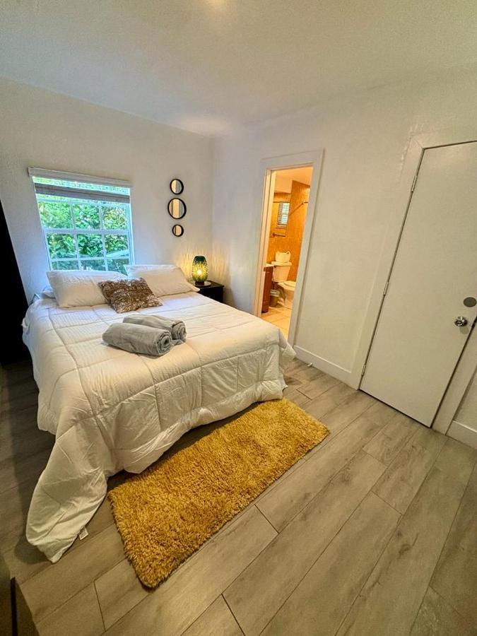 Quiet & Centrally Located House - Private Parking, Laundry And Storage For Luggage Майами Экстерьер фото